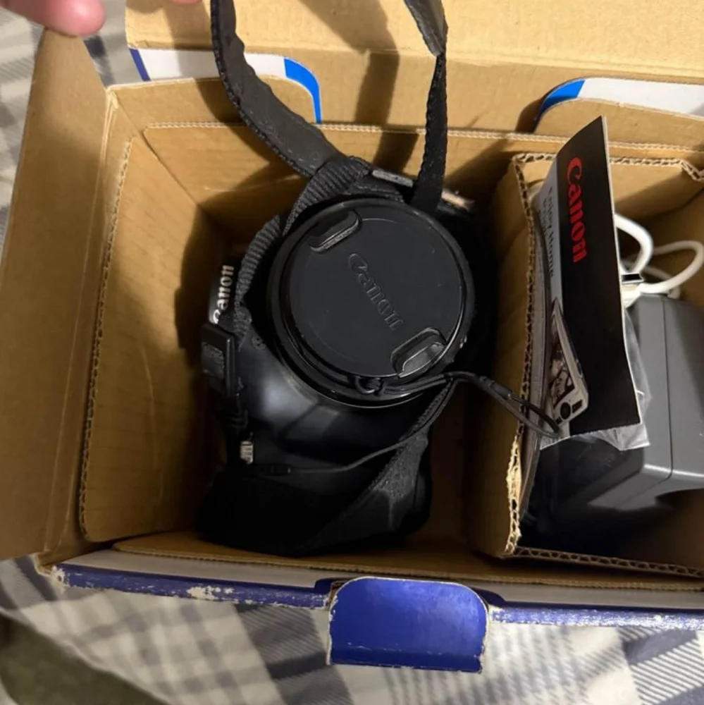 Canon camera XS30